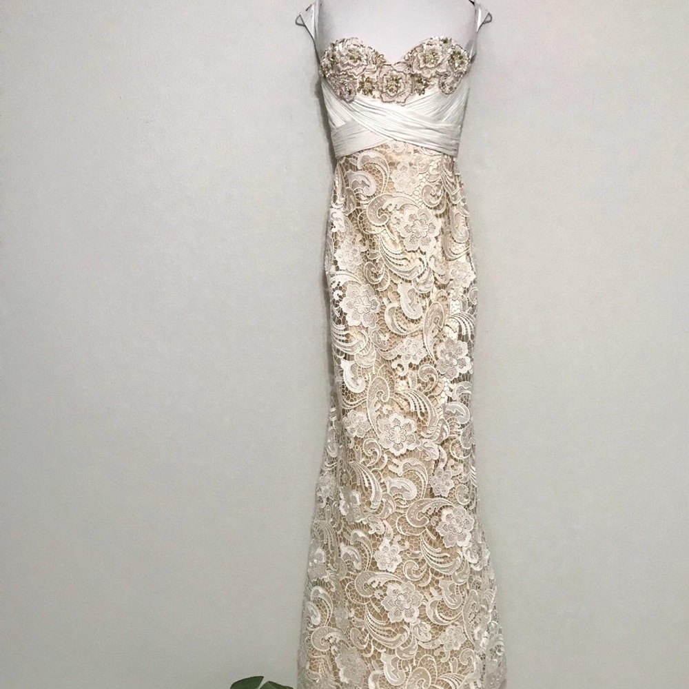Mac Duggal Luxurious Lace Gown